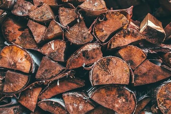 Hvordan man opbevarer brænde mest optimalt