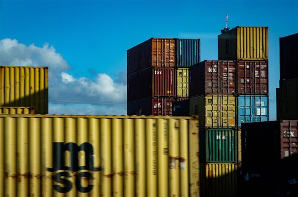 Container udlejning: En praktisk og billig løsning