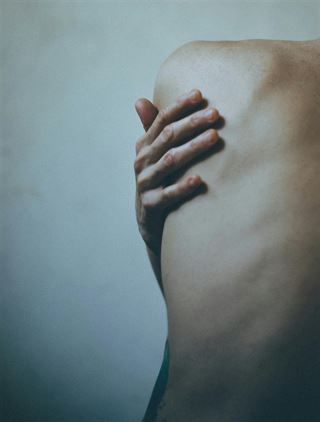 Hvordan man kan håndtere en frossen skulder